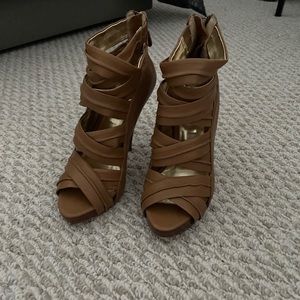 Charles David beige sz 5